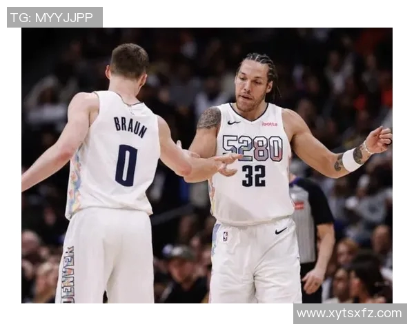 掘金更新约翰逊伤情：右膝过度伸展预计4-6周后复查 球队已折损三大首